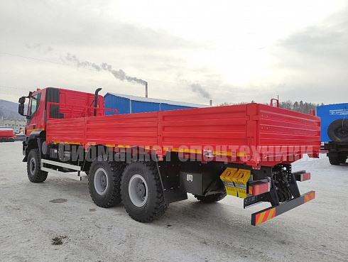 Бортовой автомобиль-контейнеровоз «IVECO-AMT 633943»