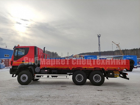 Бортовой автомобиль-контейнеровоз «IVECO-AMT 633943»