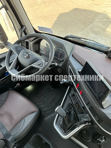 Седельный тягач HONGYAN 4х2 H6  / 520 л.с.