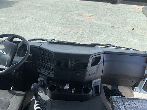 Седельный тягач IVECO TRAKKER AT720T45WT 