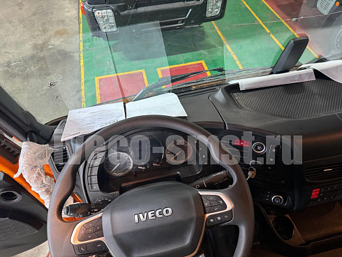 Шасси IVECO T-WAY AD380T43W H (6x6)
